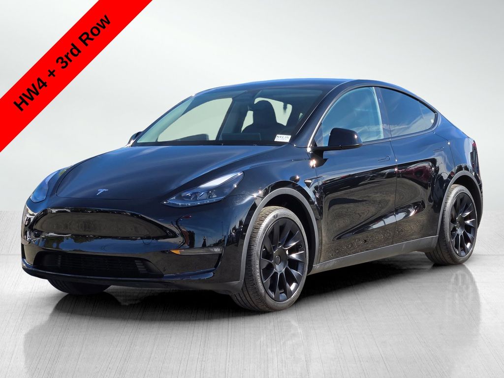 2025 Tesla Model Y Long Range photo 3