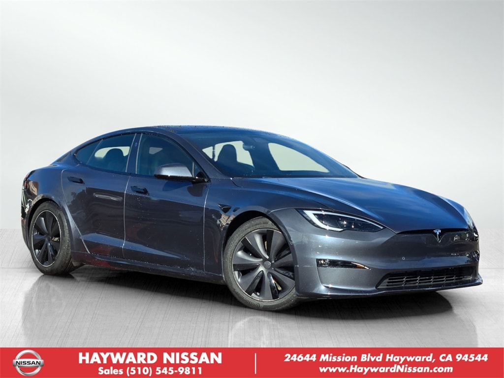 2022 Tesla Model S Base's photo