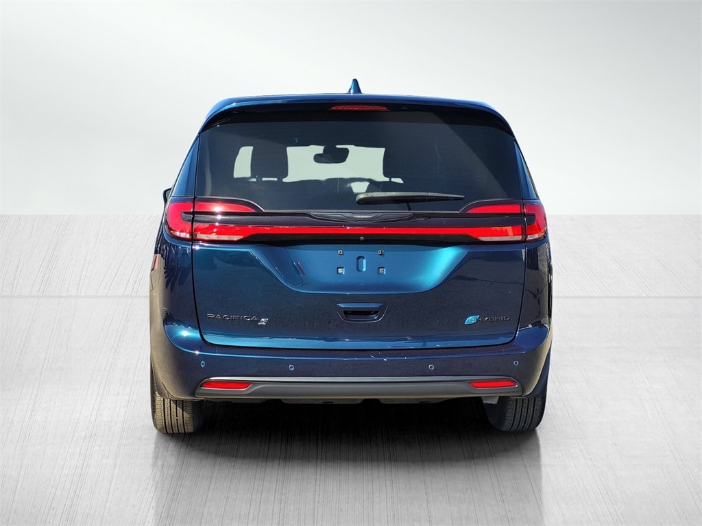 Used 2022 Chrysler Pacifica Hybrid Touring L Van Passenger Van