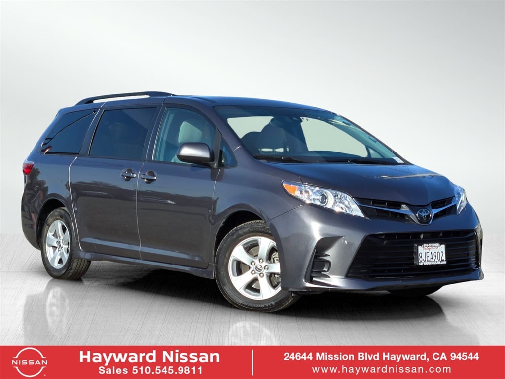Used 2019 Toyota Sienna LE Van
