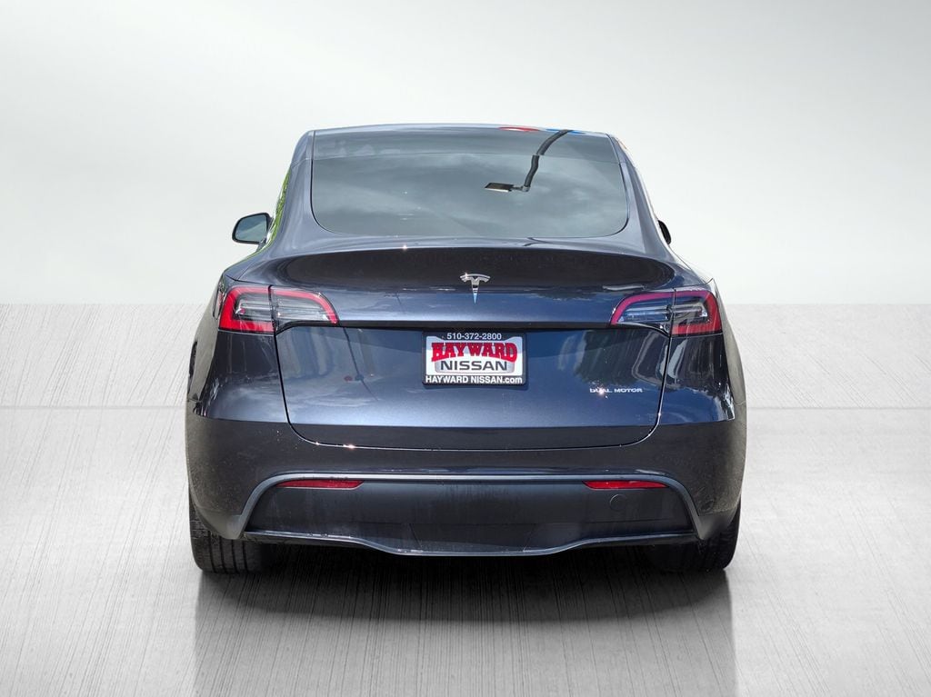 2024 Tesla Model Y Long Range photo 5