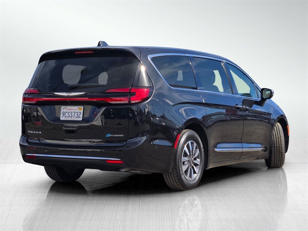 2022 Chrysler Pacifica Hybrid Limited photo 4