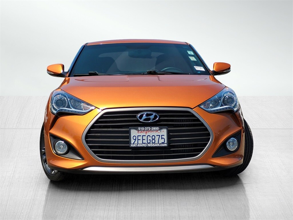 2016 Hyundai Veloster Turbo photo 2