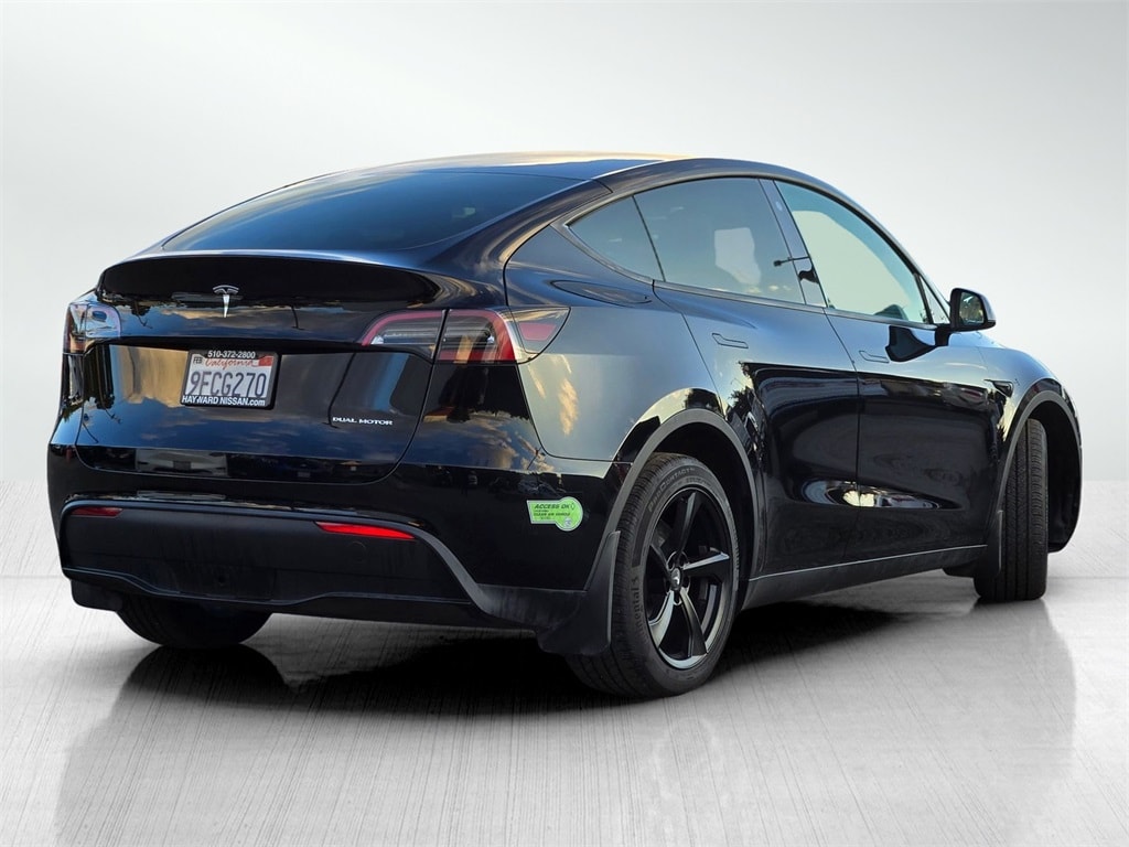 Used 2023 Tesla Model Y Long Range SUV