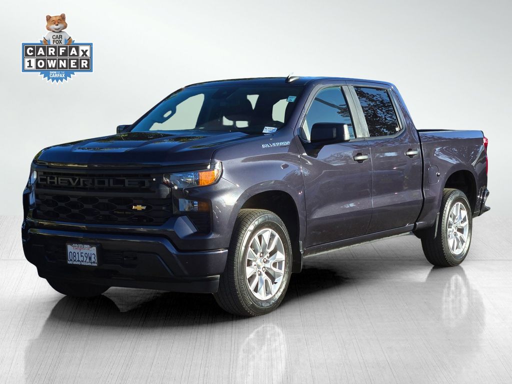 2023 Chevrolet Silverado 1500 Custom photo 3