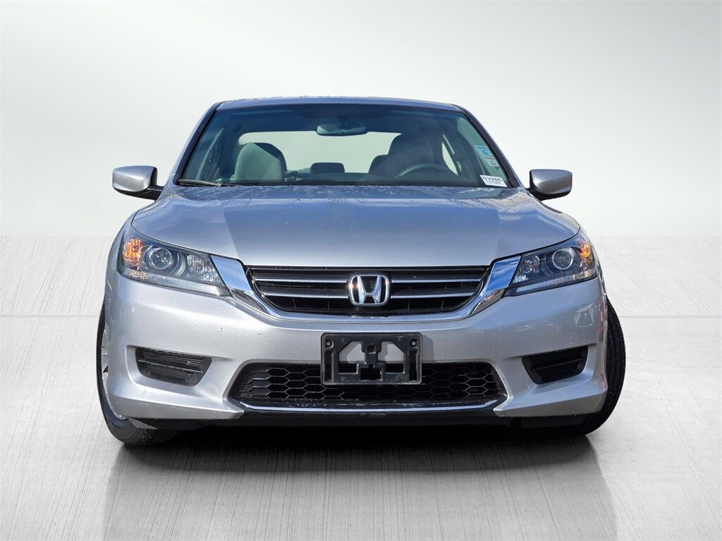 2013 Honda Accord LX photo 2