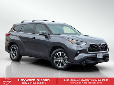 2022 Toyota Highlander XLE SUV