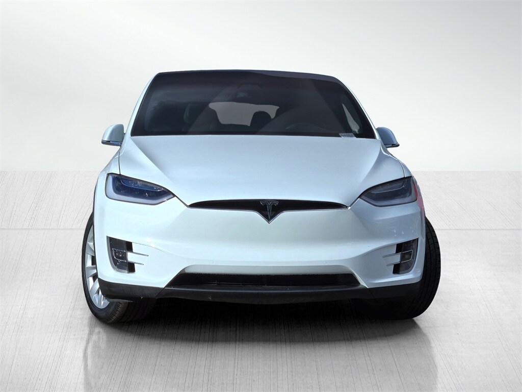 2017 Tesla Model X 75D photo 3