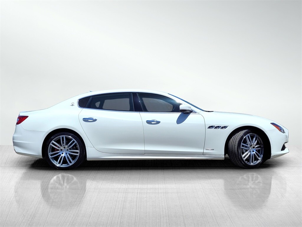 2018 Maserati Quattroporte GranLusso photo 3