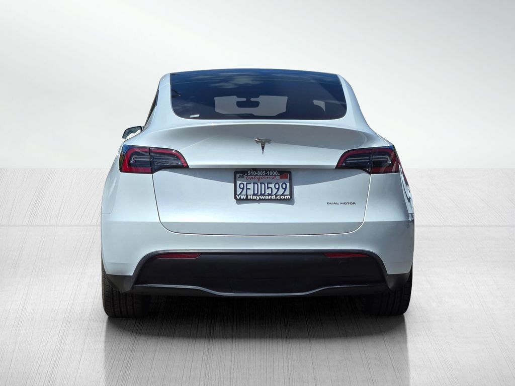 2023 Tesla Model Y Long Range photo 4