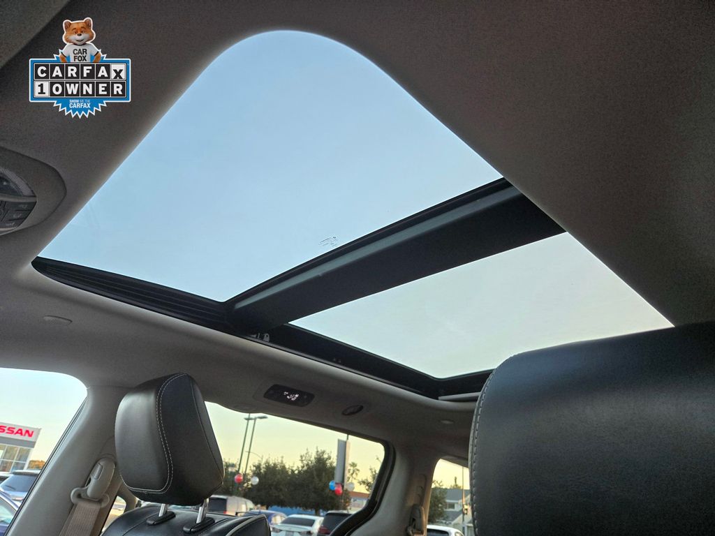 2023 Chrysler Pacifica Hybrid Limited - Photo 20