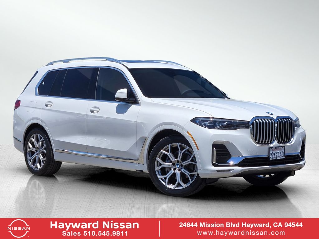 2021 BMW X7 xDrive40i's photo