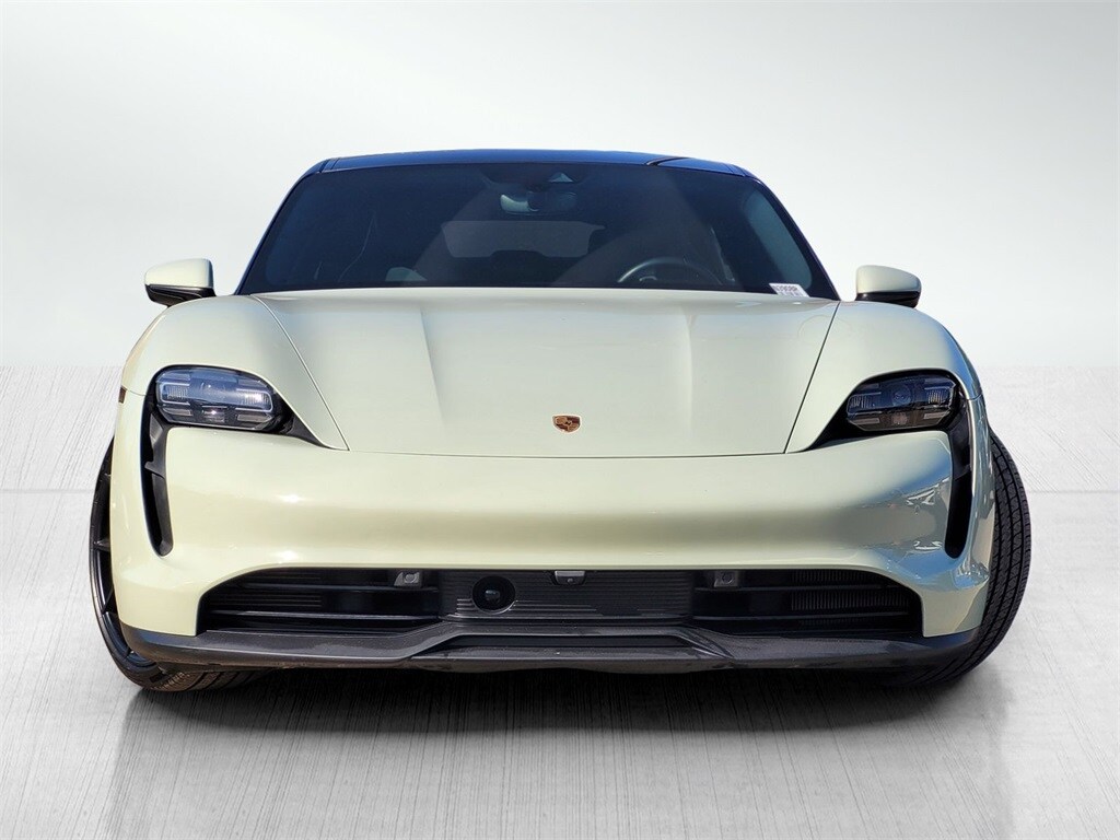2023 Porsche Taycan Base photo 2