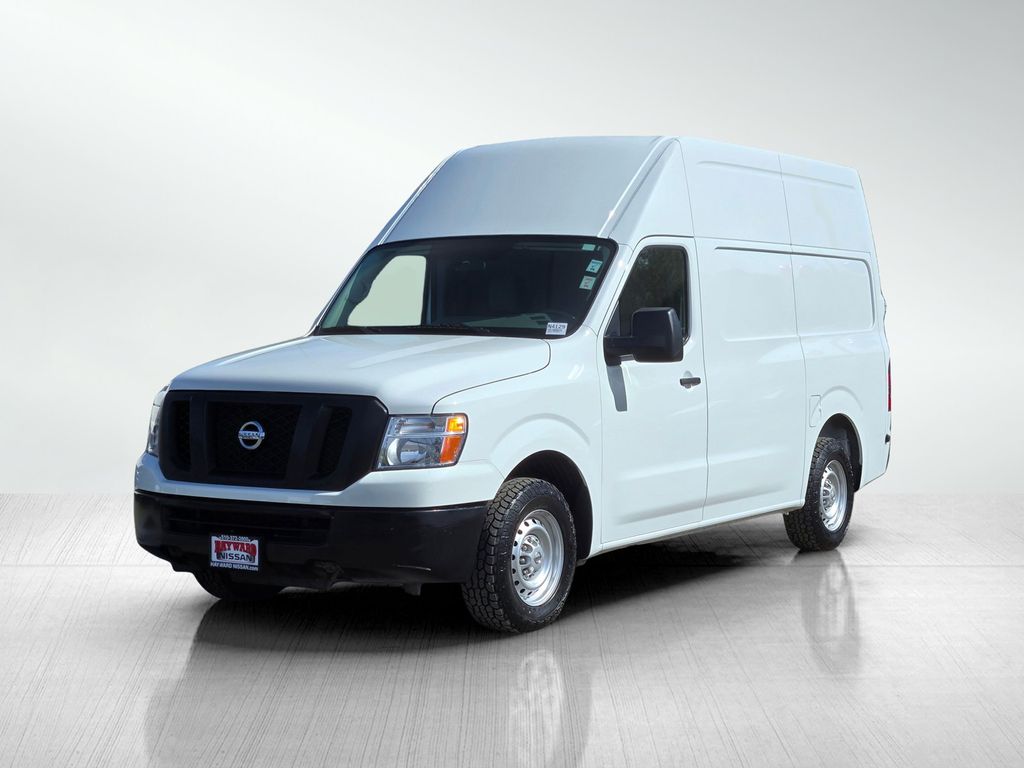 2019 Nissan NV2500 HD S photo 3