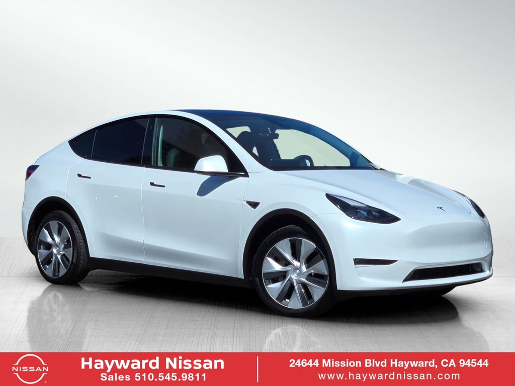 2023 Tesla Model Y Long Range photo 1