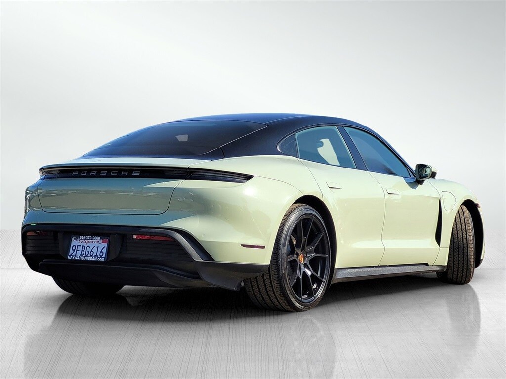 2023 Porsche Taycan Base photo 4
