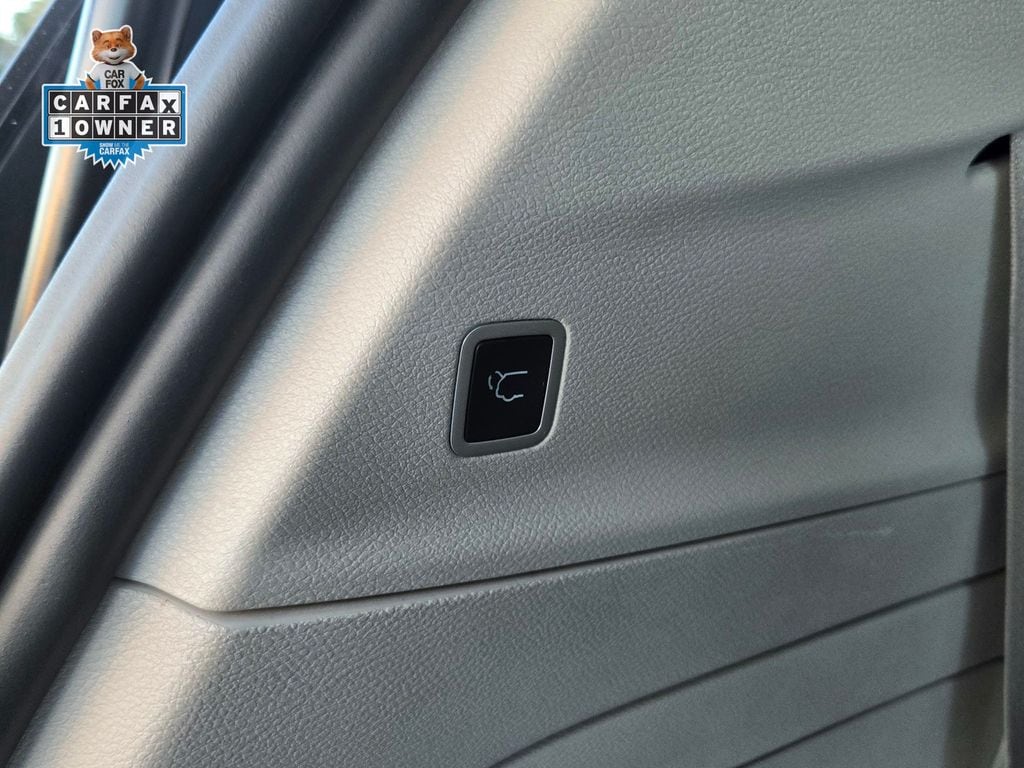2023 Chrysler Pacifica Hybrid Limited - Photo 33