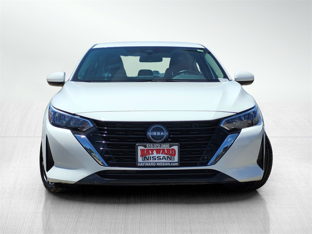 Used 2024 Nissan Sentra SV with VIN 3N1AB8CVXRY283128 for sale in Hayward, CA