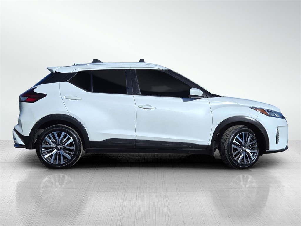 Used 2022 Nissan Kicks SV SUV