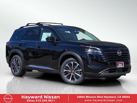 2026 Nissan Pathfinder Platinum SUV