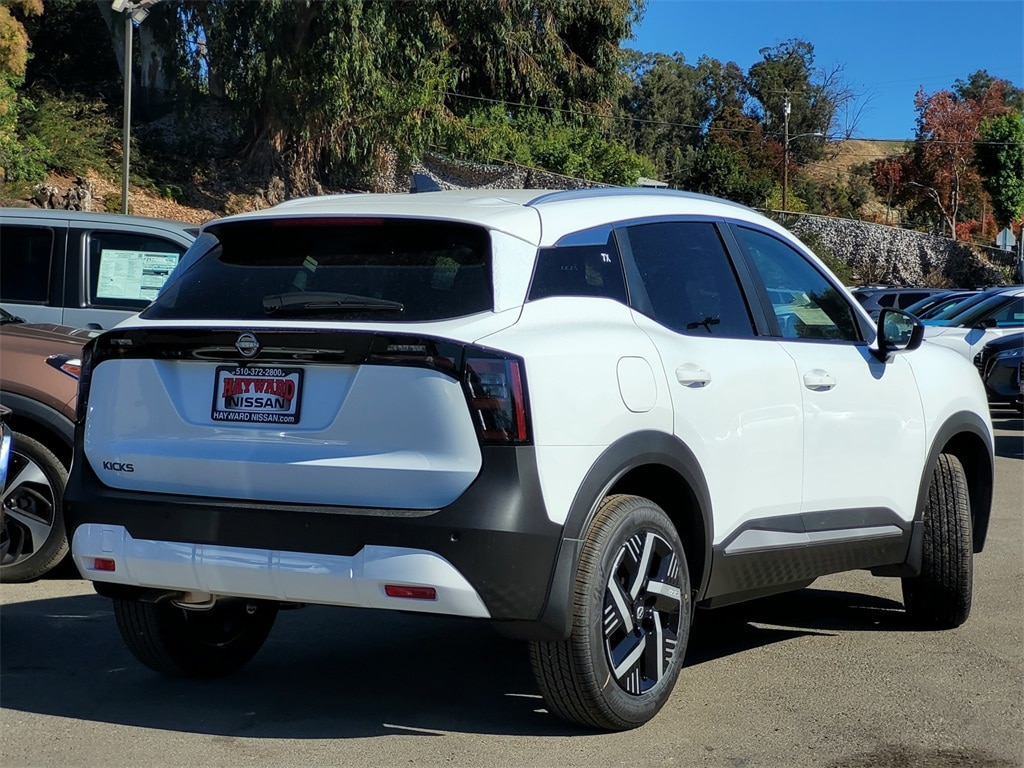 New 2026 Nissan Kicks SV SUV