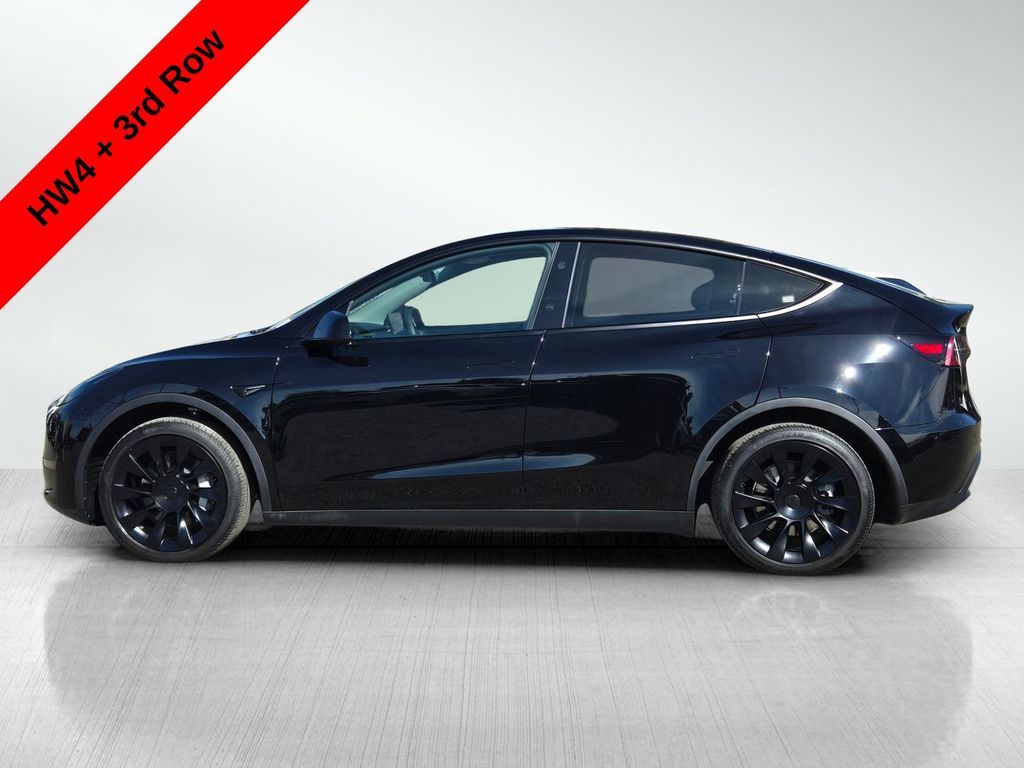 2025 Tesla Model Y Long Range photo 6