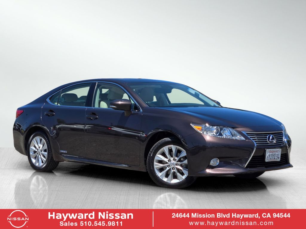 2013 Lexus ES 350 300h's photo