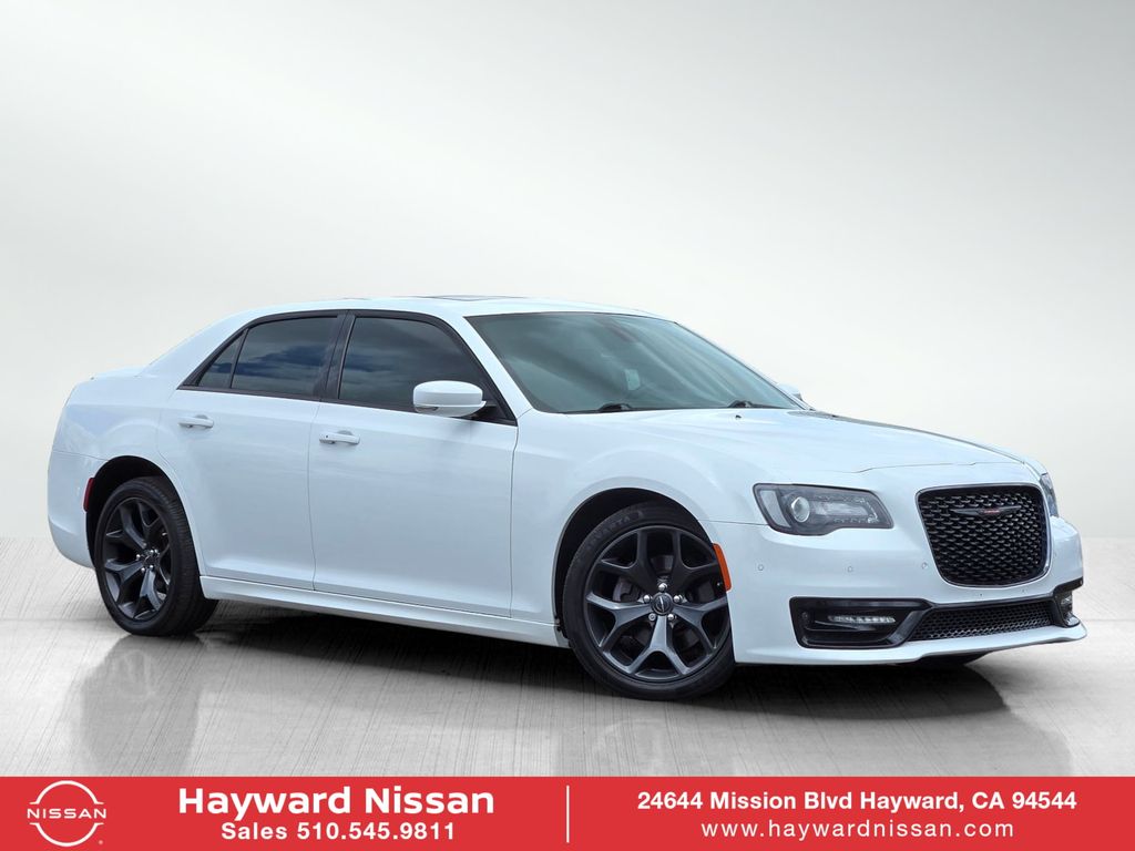 2021 Chrysler 300 S's photo