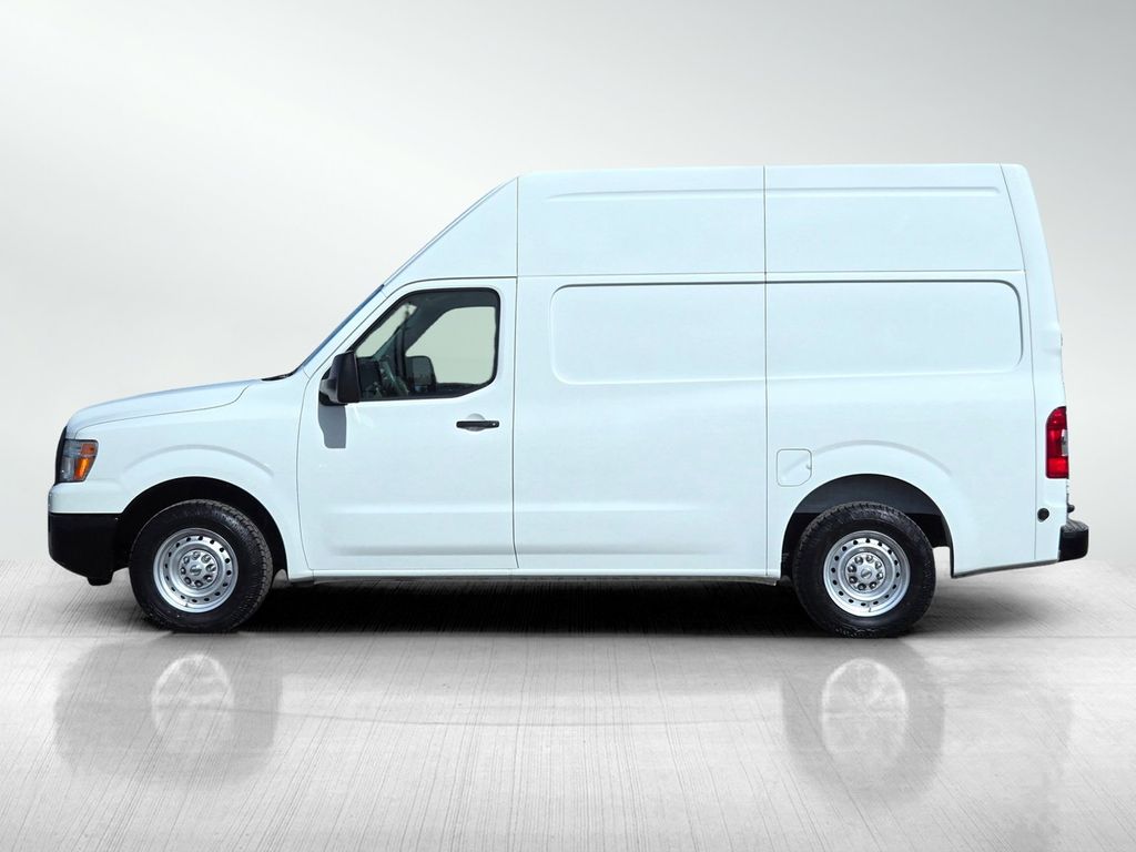 2019 Nissan NV2500 HD S photo 6