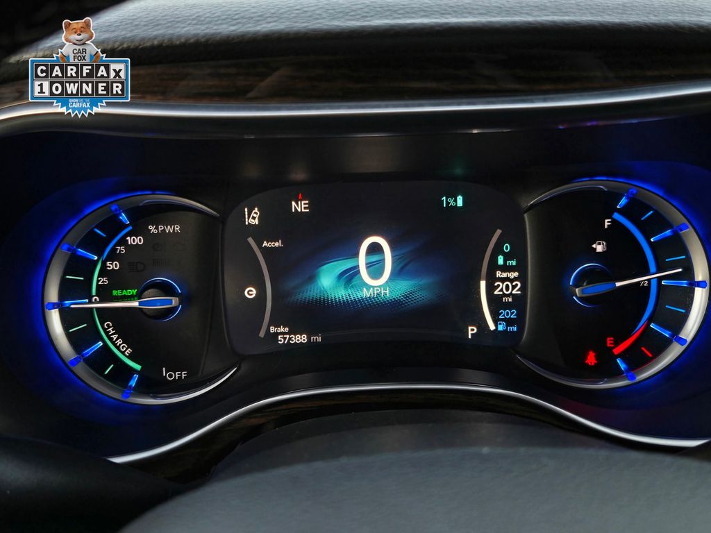 2023 Chrysler Pacifica Hybrid Limited - Photo 26