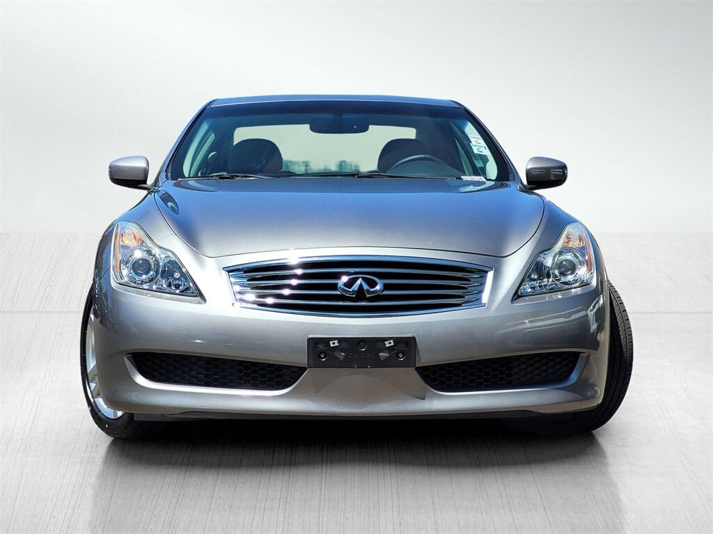 2008 Infiniti G37 Journey Coupe photo 2