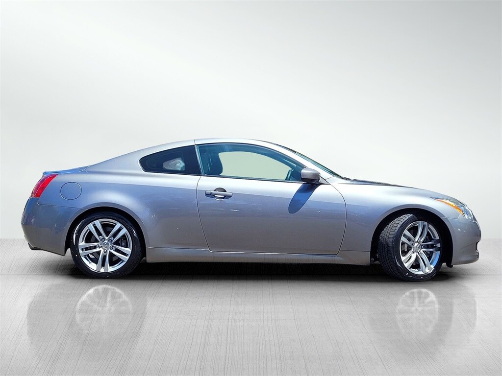 2008 Infiniti G37 Journey Coupe photo 3