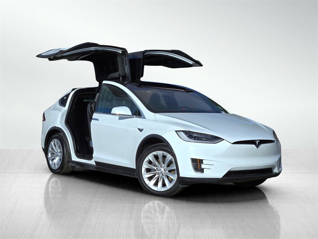 Used 2017 Tesla Model X 75D with VIN 5YJXCBE29HF040232 for sale in Hayward, CA