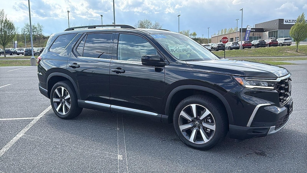 Certified 2025 Honda Pilot Touring SUV