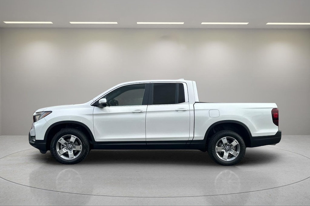 New 2026 Honda Ridgeline RTL Truck Crew Cab