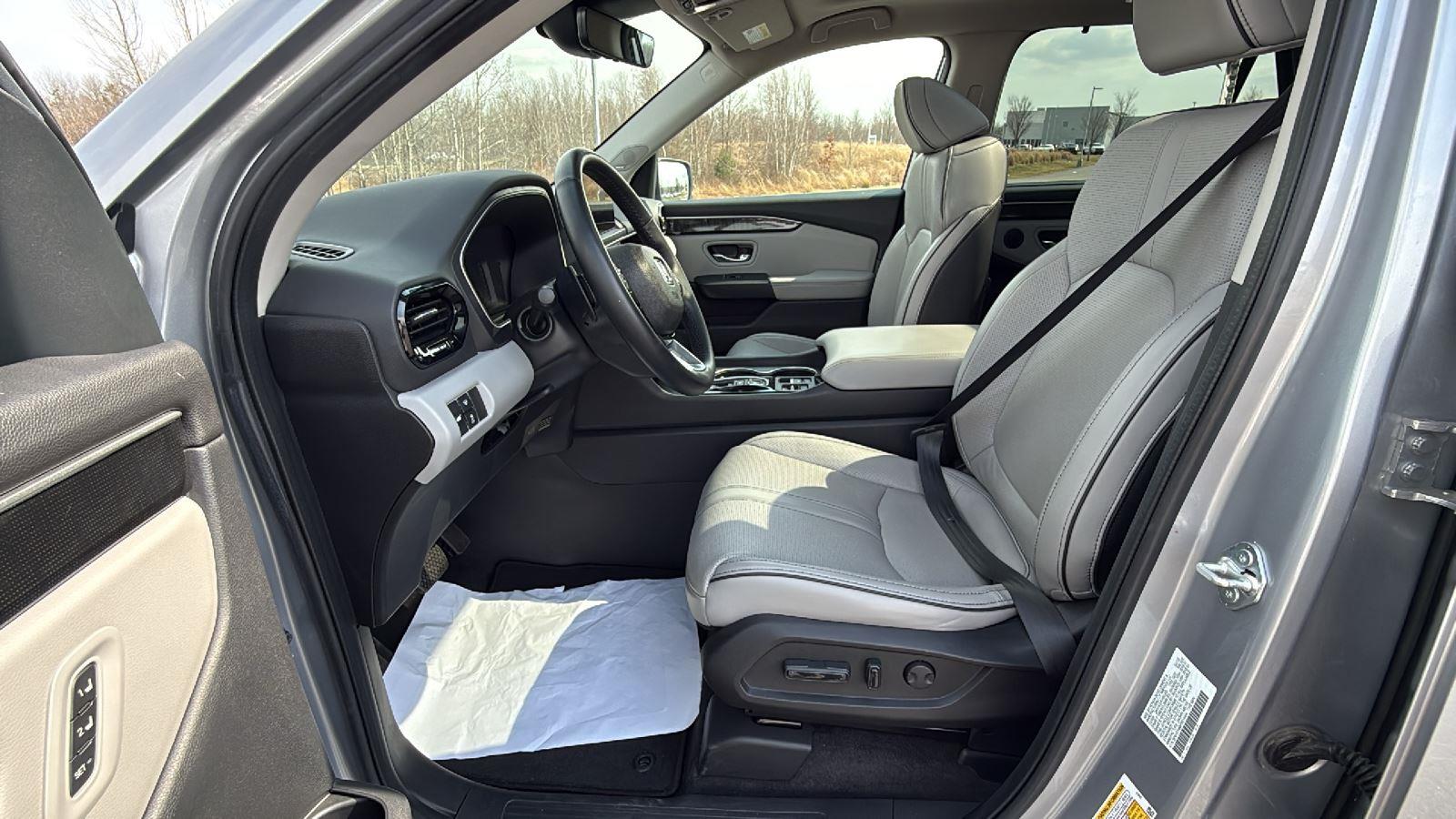 2023 Honda Pilot Elite - Photo 27