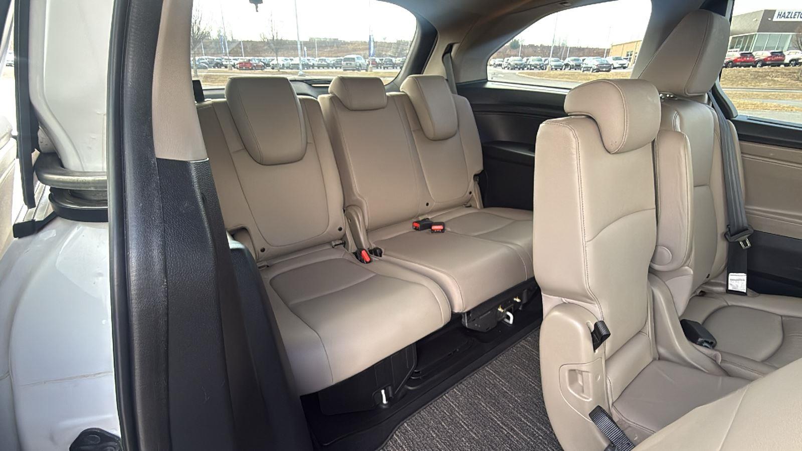 2024 Honda Odyssey EX-L - Photo 21