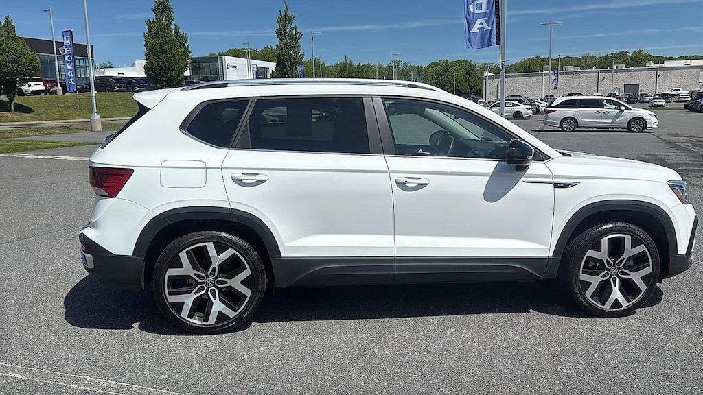 Used 2023 Volkswagen Taos 1.5T SEL SUV