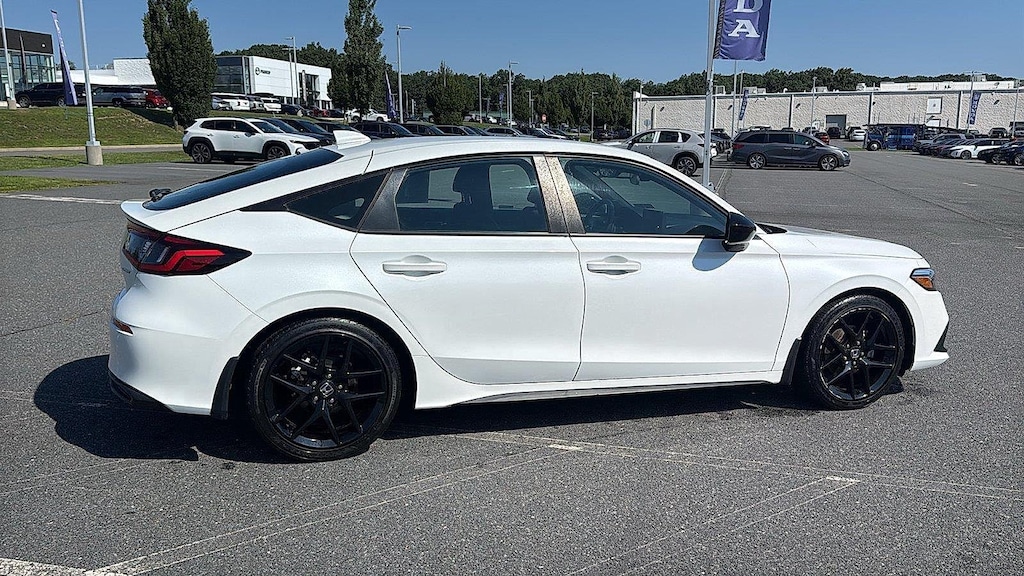 Used 2024 Honda Civic Sport Hatchback