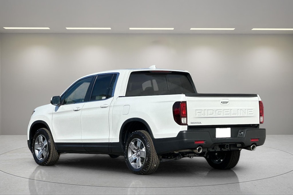 New 2025 Honda Ridgeline RTL Truck Crew Cab