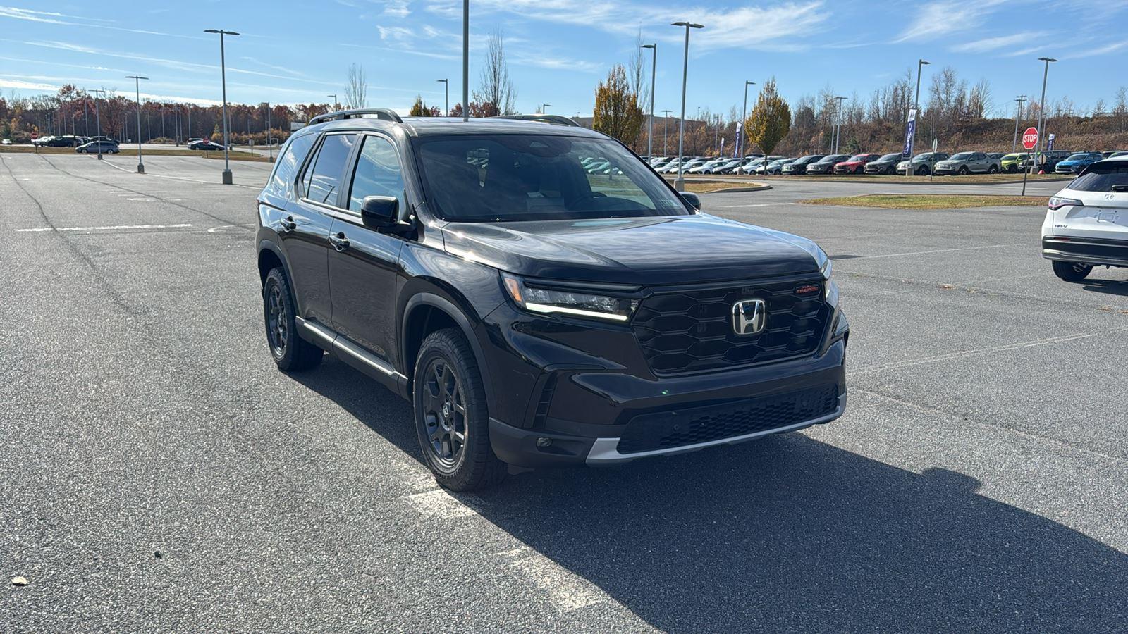 2025 Honda Pilot TrailSport's photo