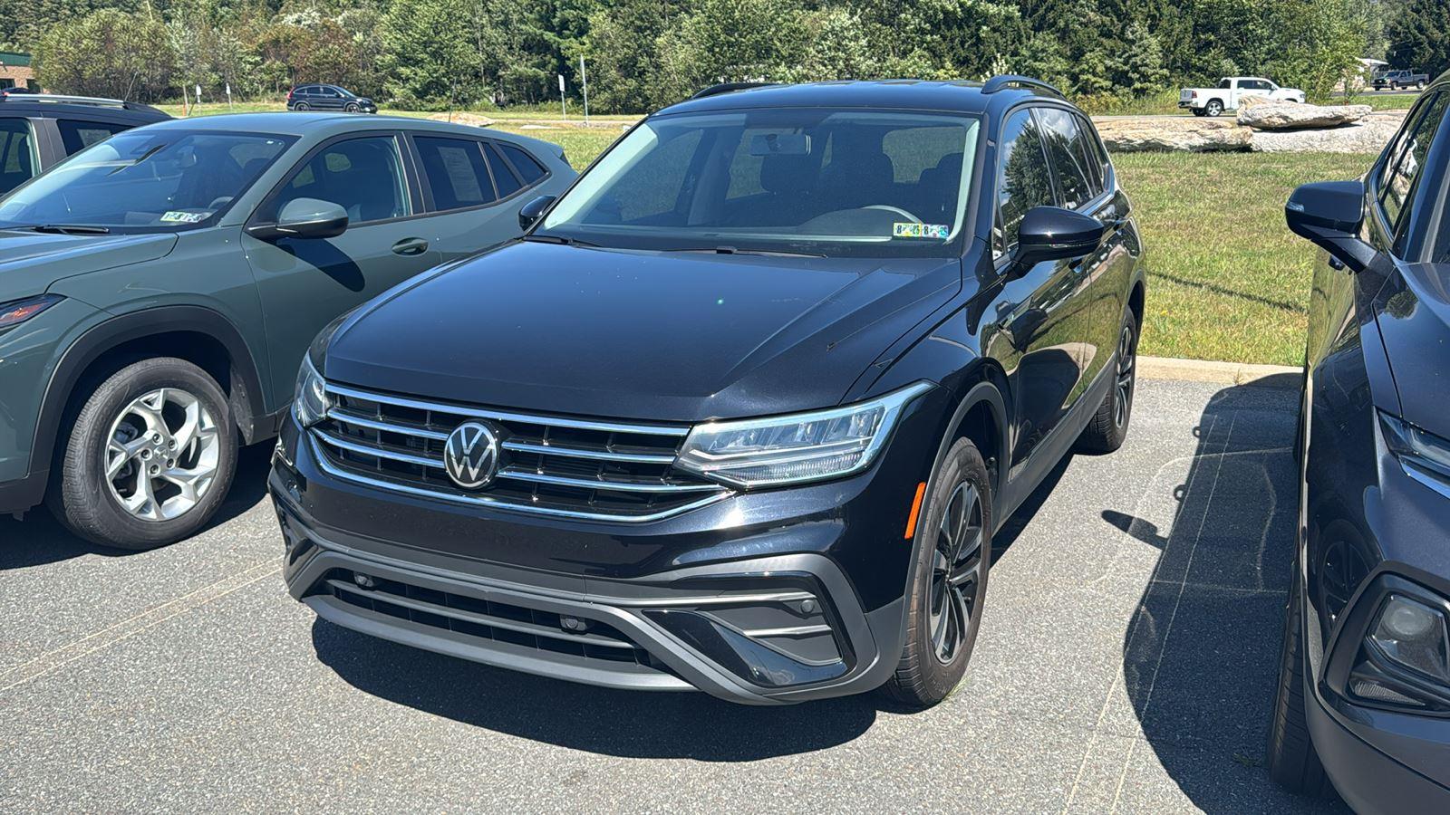 2022 Volkswagen Tiguan S photo 2