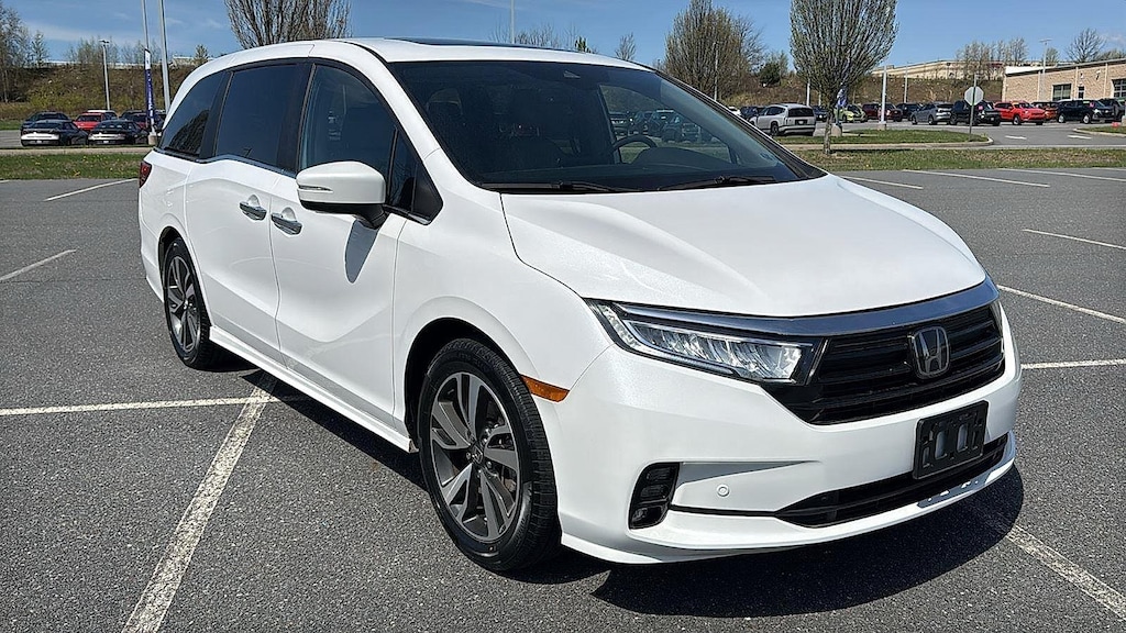 Used 2024 Honda Odyssey Touring Van