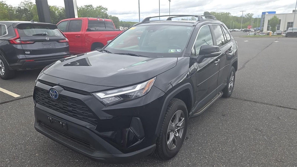 Used 2022 Toyota RAV4 Hybrid XLE SUV