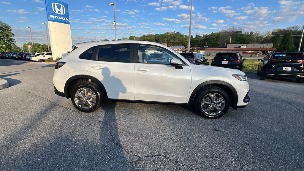 New 2027 Honda HR-V LX SUV