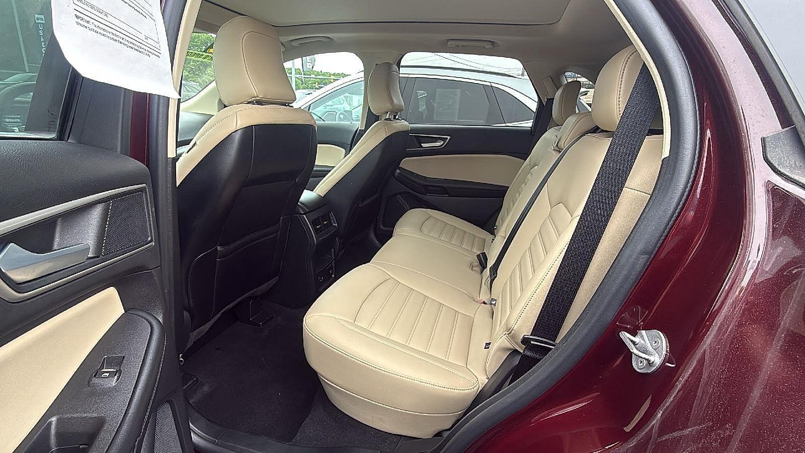 2022 Ford Edge SEL - Photo 10