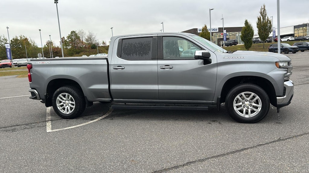 Used 2020 Chevrolet Silverado 1500 LT Truck Crew Cab