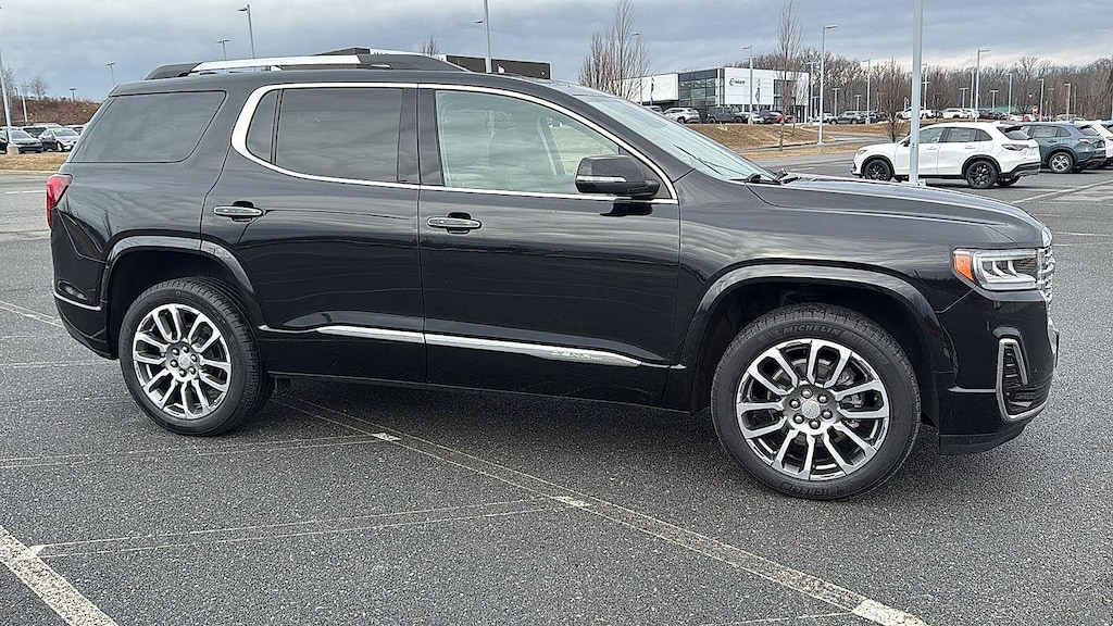 Used 2022 GMC Acadia Denali SUV