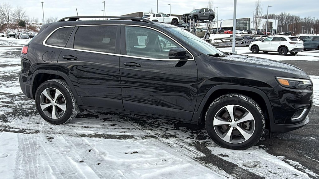 Used 2022 Jeep Cherokee Limited SUV