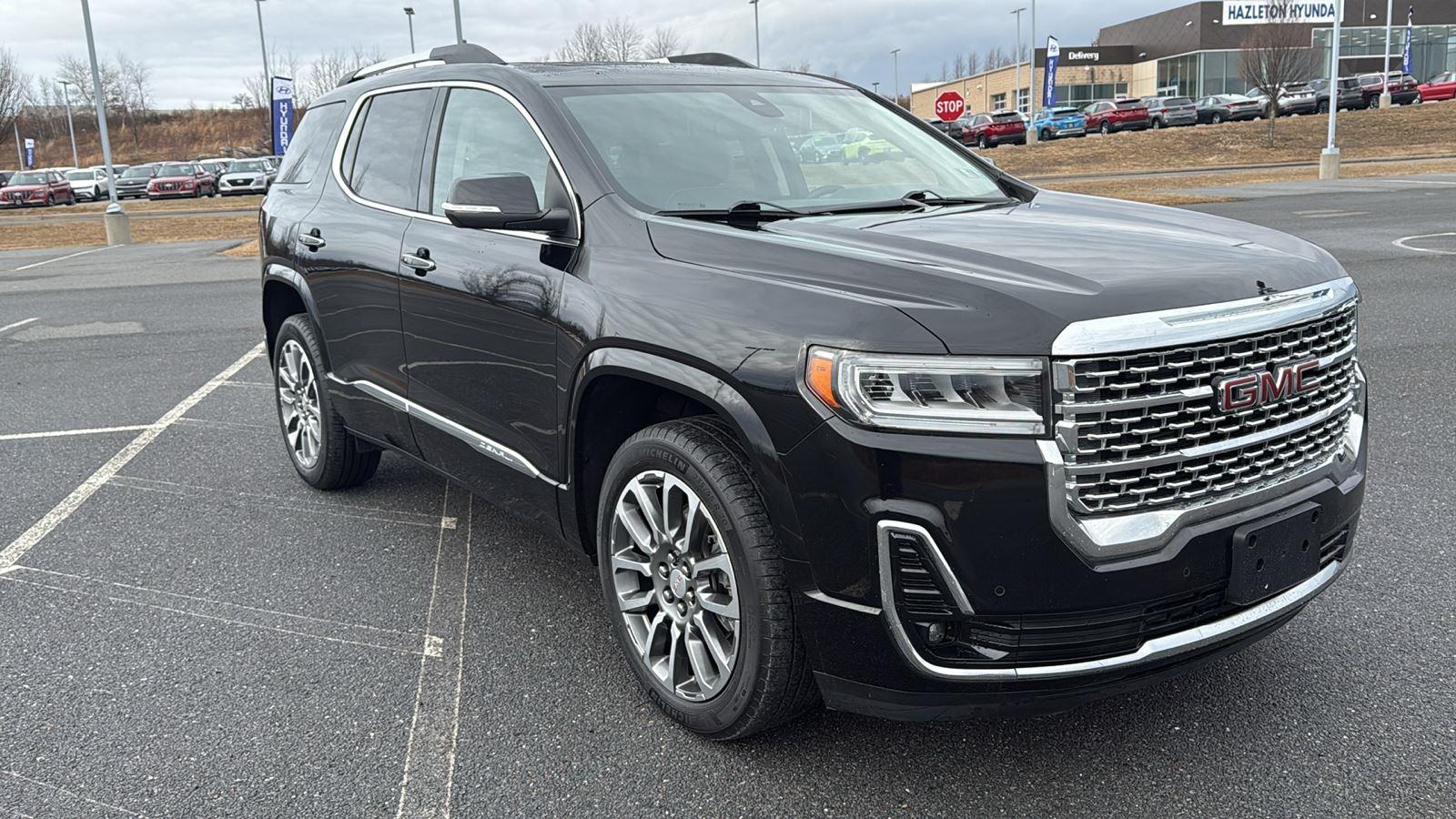 2022 GMC Acadia Denali's photo
